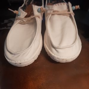 Women hey dude Wendy fringe slipon casual natural/salt white,new size 7